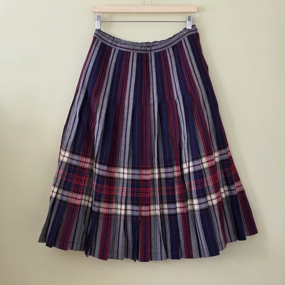 Highland Queen Plaid Reversible Pleated Skirt Womens 12 Blue Red White VTG FLAWS - Picture 2 of 16